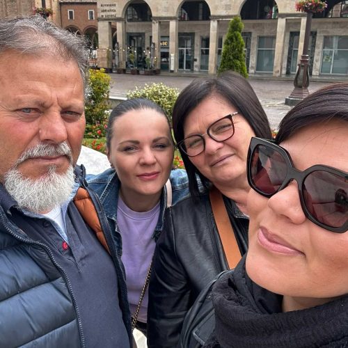 PHOTO-2025-10-01-17-46-57 4-cmpr