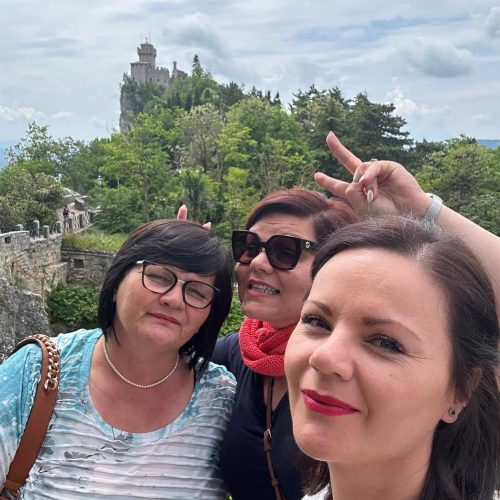 PHOTO-2025-10-01-21-36-54-cmpr